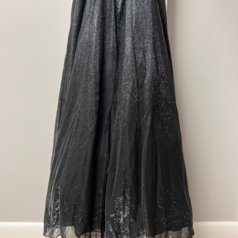 Gown - Picture 9 of 12